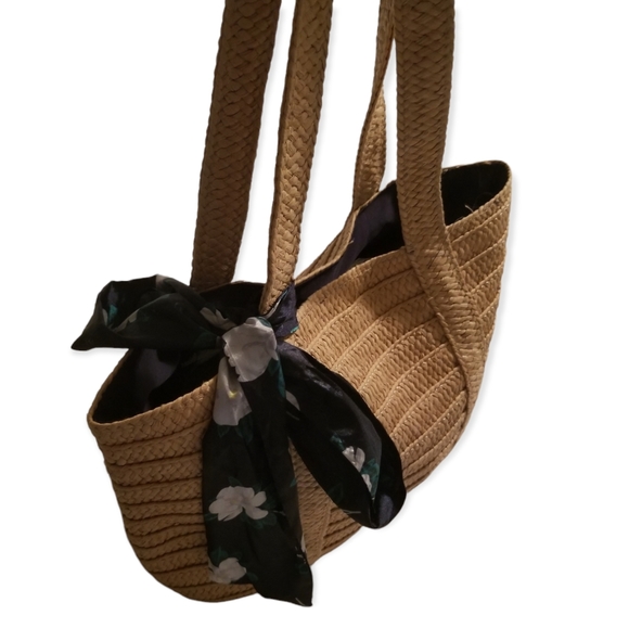 Draper James straw tote with scarf - Picture 7 of 11